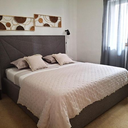 Holiday Home Petra โปดสตรานา ภายนอก รูปภาพ
