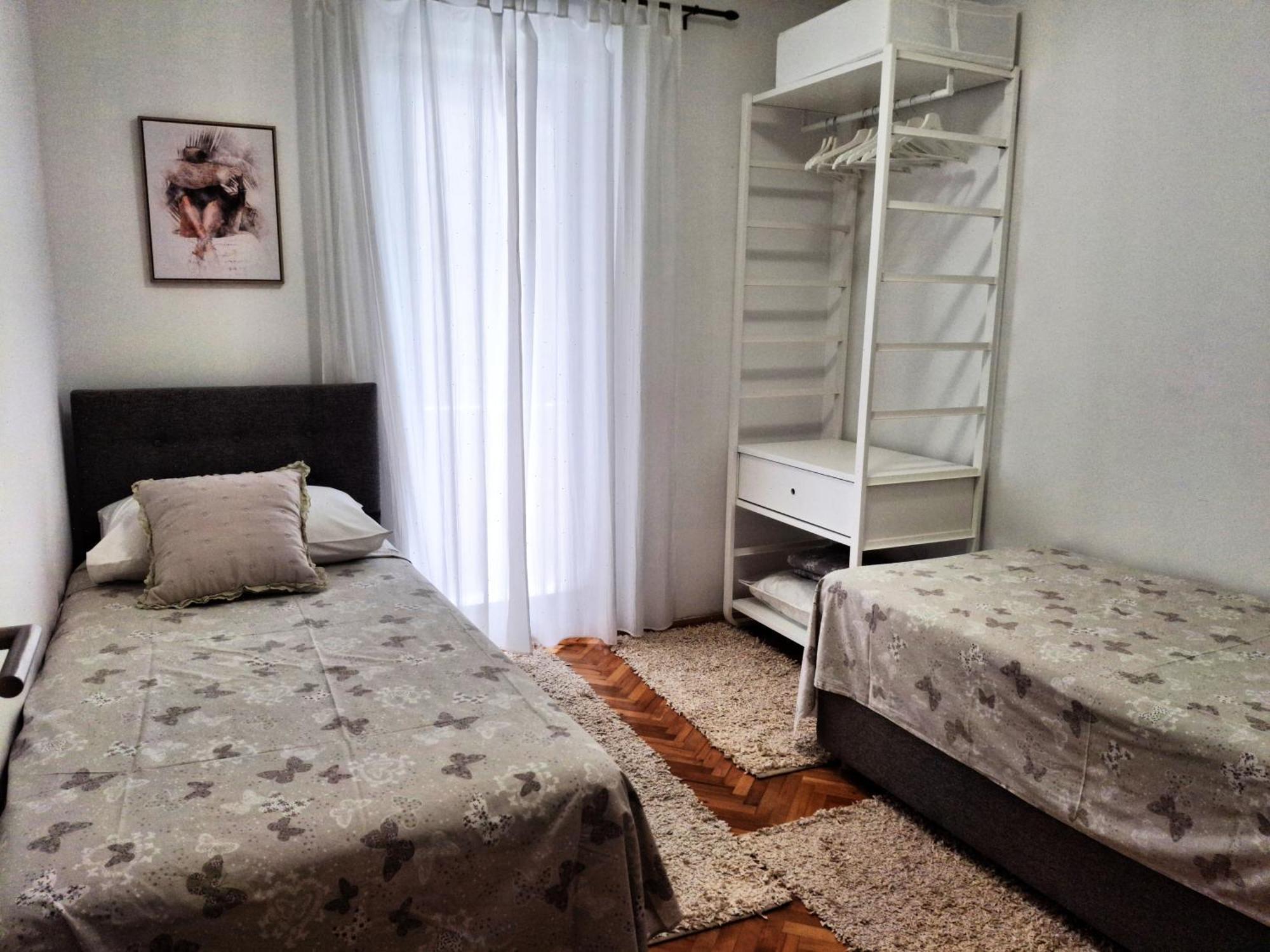 Holiday Home Petra โปดสตรานา ภายนอก รูปภาพ